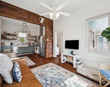 411 Marie Street - Photo Thumbnail 5
