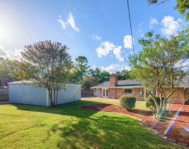 10715 Wickersham Lane - Photo Thumbnail 9