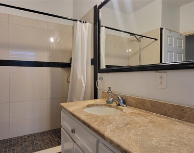 9734 La Vista Drive - Photo Thumbnail 23