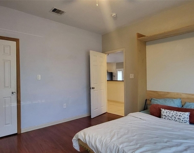 9734 La Vista Drive - Photo Thumbnail 25