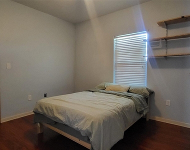 9734 La Vista Drive - Photo Thumbnail 26