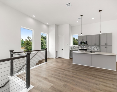 947 Green Meadow Street - Photo Thumbnail 6