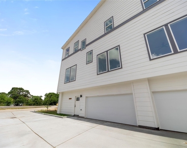 947 Green Meadow Street - Photo Thumbnail 17