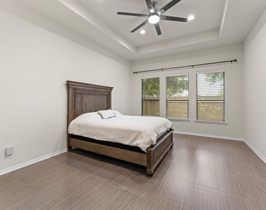 17805 Arapaho Hill Lane - Photo Thumbnail 14