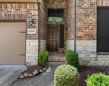 17805 Arapaho Hill Lane - Photo Thumbnail 2