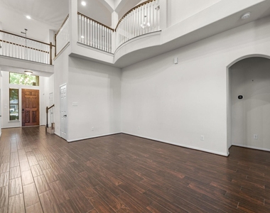 17805 Arapaho Hill Lane - Photo Thumbnail 11