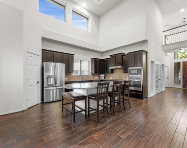 17805 Arapaho Hill Lane - Photo Thumbnail 7