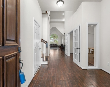 17805 Arapaho Hill Lane - Photo Thumbnail 6