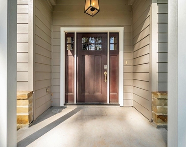 1 Hanover Lane - Photo Thumbnail 8