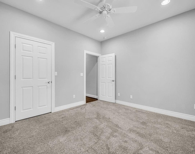 1 Hanover Lane - Photo Thumbnail 28