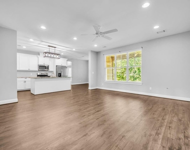 1 Hanover Lane - Photo Thumbnail 10