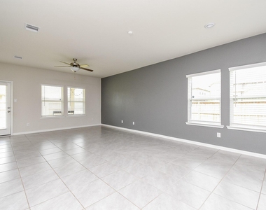 21502 Carbone Lane - Photo Thumbnail 10