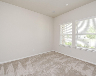 21502 Carbone Lane - Photo Thumbnail 14