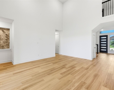 24610 Bardona Way - Photo Thumbnail 3