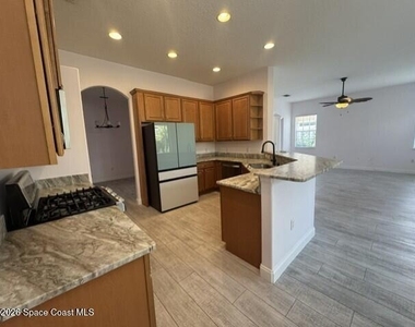 1720 Kinsale Court - Photo Thumbnail 3