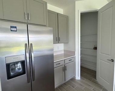 2174 Majorelle Drive Nw - Photo Thumbnail 8