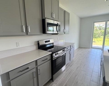 2174 Majorelle Drive Nw - Photo Thumbnail 7