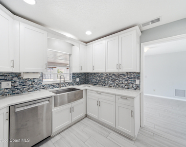 1172 Bay Drive E - Photo Thumbnail 15