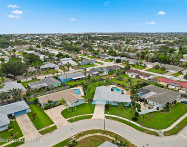 1172 Bay Drive E - Photo Thumbnail 6