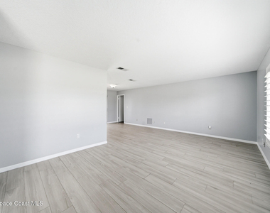 1172 Bay Drive E - Photo Thumbnail 12
