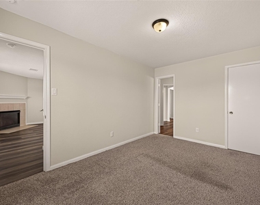 14837 Peachmeadow Lane - Photo Thumbnail 12
