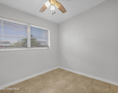1895 Coolidge Avenue - Photo Thumbnail 17