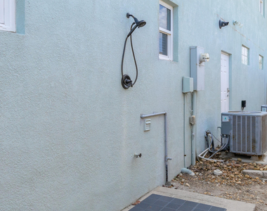 145 S 14th Street - Photo Thumbnail 12