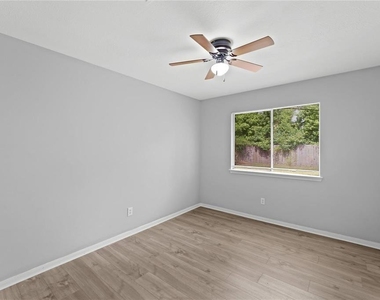 19911 Arrowsmith Drive - Photo Thumbnail 10