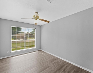19911 Arrowsmith Drive - Photo Thumbnail 5