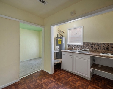 510 Munger Street Unit C - Photo Thumbnail 7