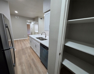 1818 Augusta Drive - Photo Thumbnail 17