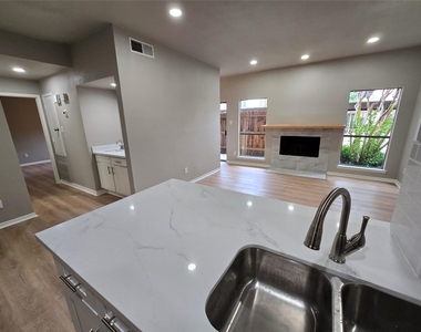 1818 Augusta Drive - Photo Thumbnail 19