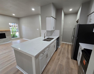 1818 Augusta Drive - Photo Thumbnail 14
