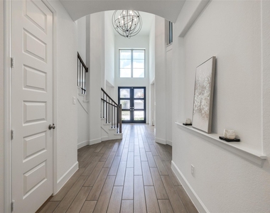 29823 Longleaf Grove Lane - Photo Thumbnail 3