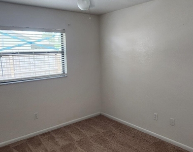 1795 Bayberry Drive - Photo Thumbnail 13