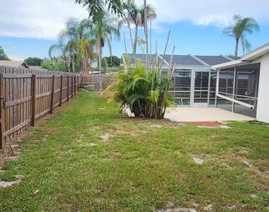 1795 Bayberry Drive - Photo Thumbnail 27