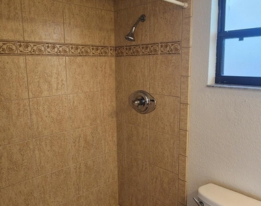 1795 Bayberry Drive - Photo Thumbnail 18