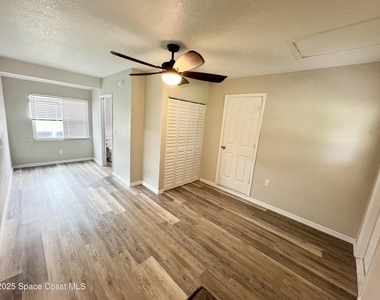 1259 Cambo Court Ne - Photo Thumbnail 7