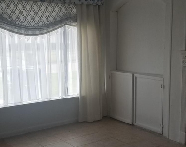 10734 Concho Street - Photo Thumbnail 6