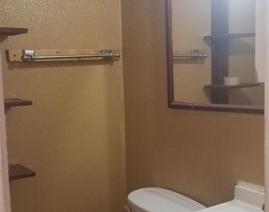 10734 Concho Street - Photo Thumbnail 8