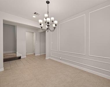 8522 Belfast Manor Ln - Photo Thumbnail 15