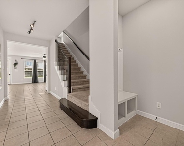 8522 Belfast Manor Ln - Photo Thumbnail 7