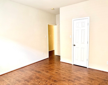 13743 Canyon Hollow Loop - Photo Thumbnail 18
