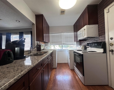 5417 Ennis Street - Photo Thumbnail 7