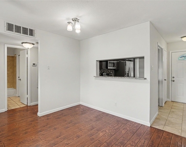 18800 Egret Bay Boulevard - Photo Thumbnail 7