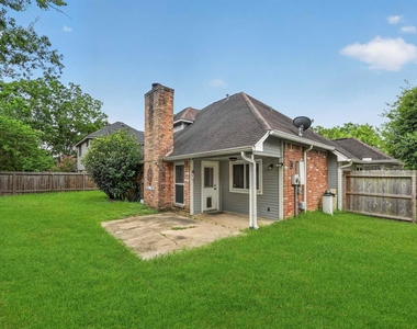 11214 Hambleton Way - Photo Thumbnail 5
