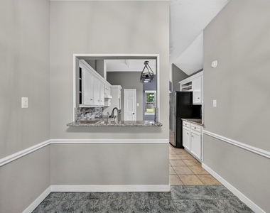 11214 Hambleton Way - Photo Thumbnail 14
