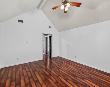 11214 Hambleton Way - Photo Thumbnail 31
