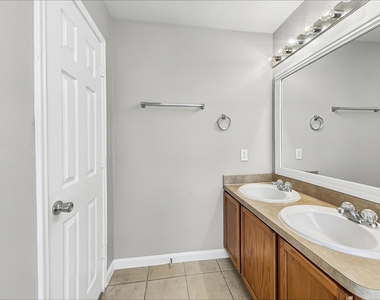 2764 Woodspring Forest Drive - Photo Thumbnail 7