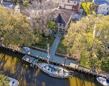 5 Harbor Lane - Photo Thumbnail 1